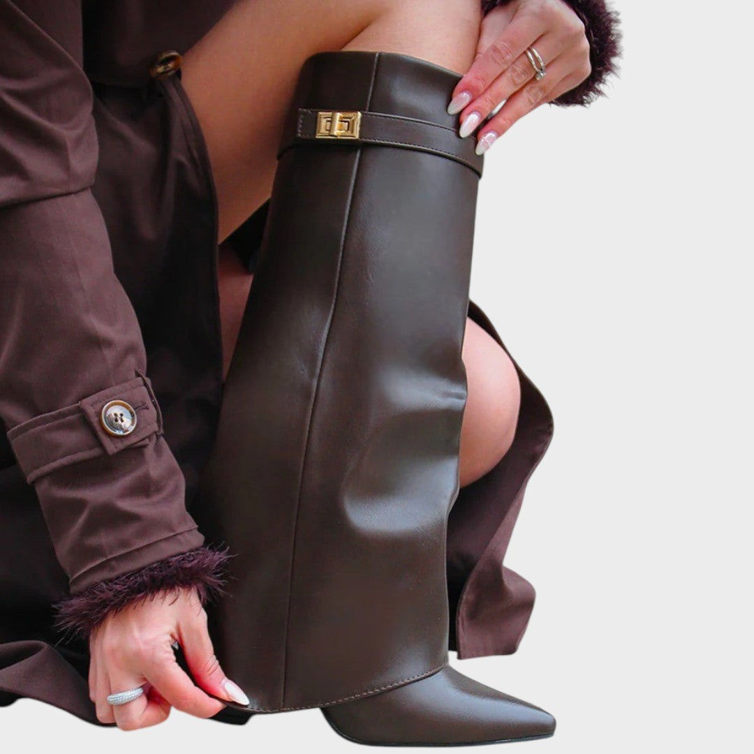 Tall riding boots in black and brown for women