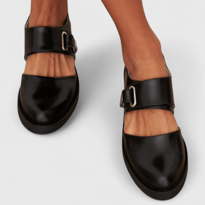 Elegant black shoes for women