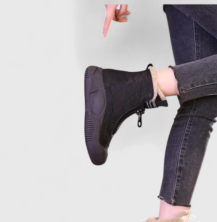 Comfort boots in purple, white, black and khaki for women