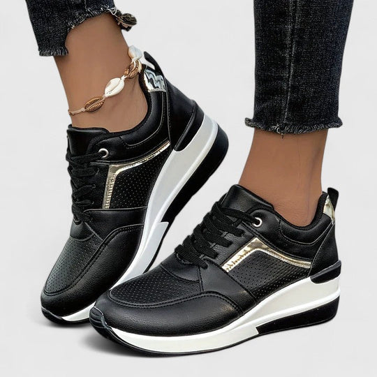 Comfort shoes in beige, black, gray and white for women