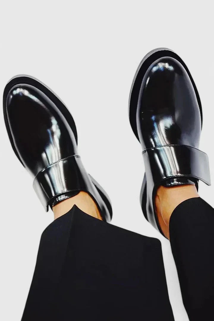 Black comfort shoes for women