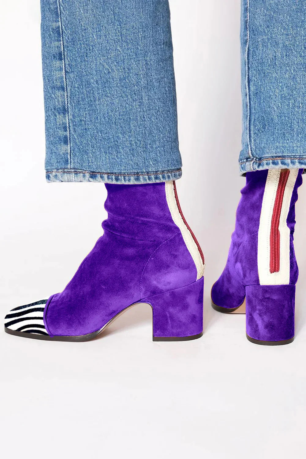 Elegant boots in six shades for women