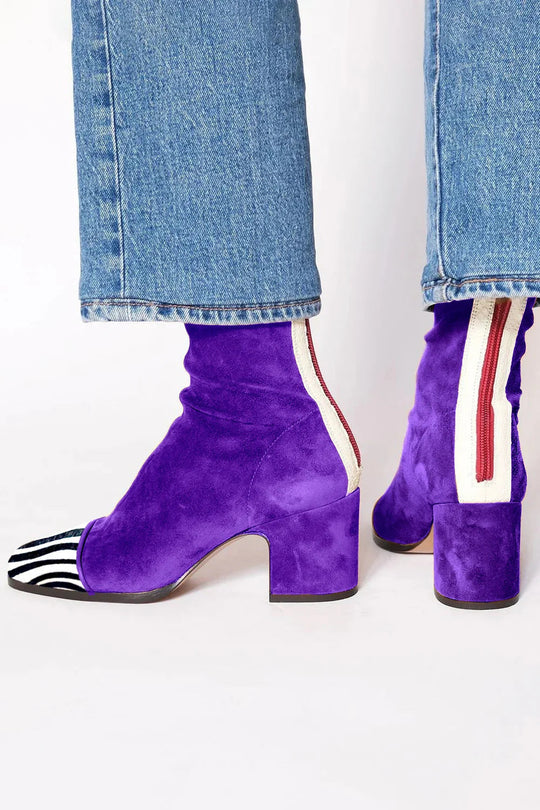 Elegant boots in six shades for women