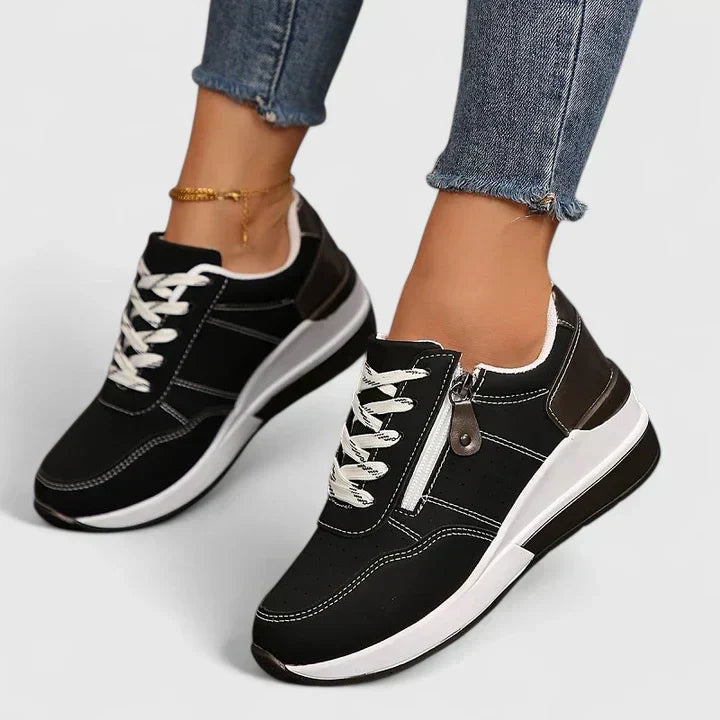 Comfort shoes in blue, black and gray for women