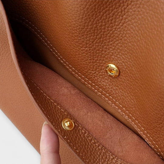 Handmade shoulder bag in five shades for women