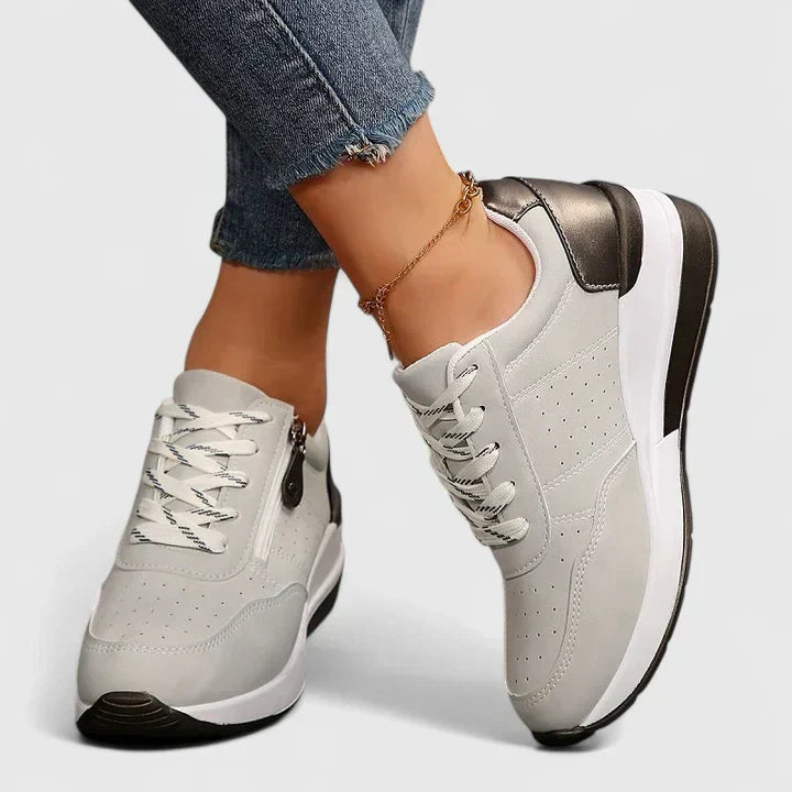 Comfort shoes in blue, black and gray for women
