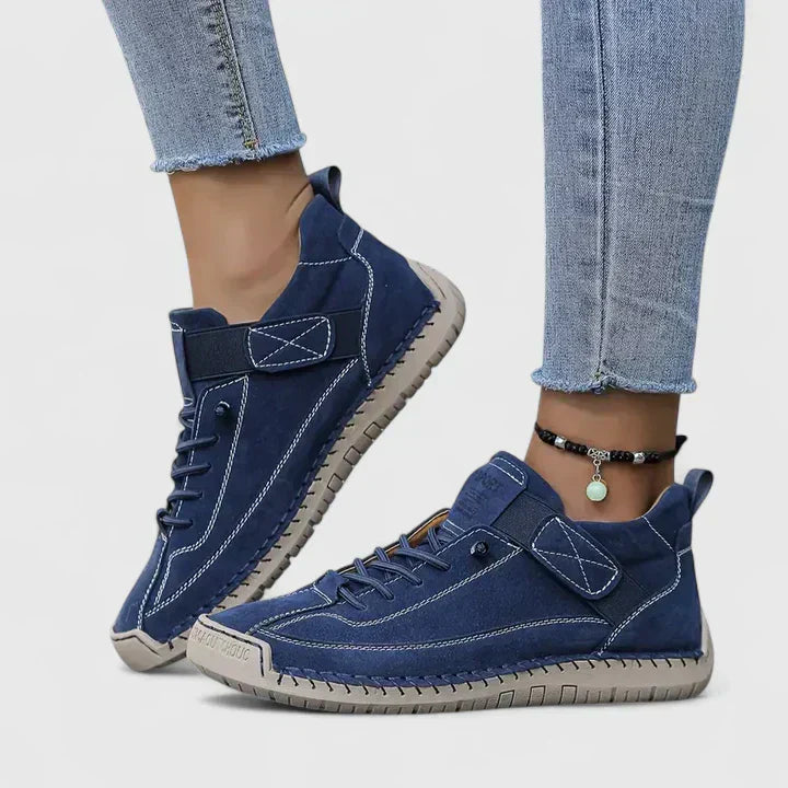 Sneakers in ten colors for women