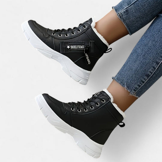 Cold weather boots in khaki, white and black for women