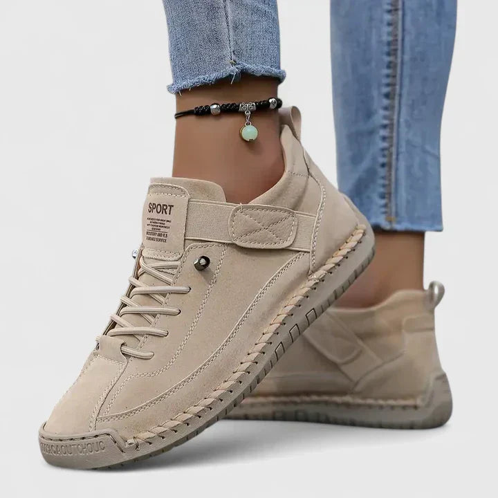 Sneakers in ten colors for women