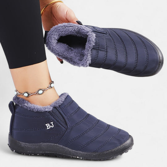 Warm slip-on boots in seven colors for women