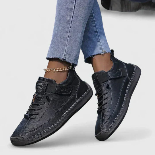 Sneakers in ten colors for women