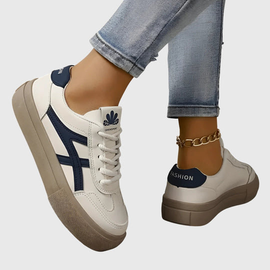 Comfort sneakers in blue and brown for women