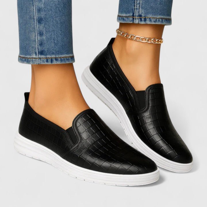 Everyday black loafers for women