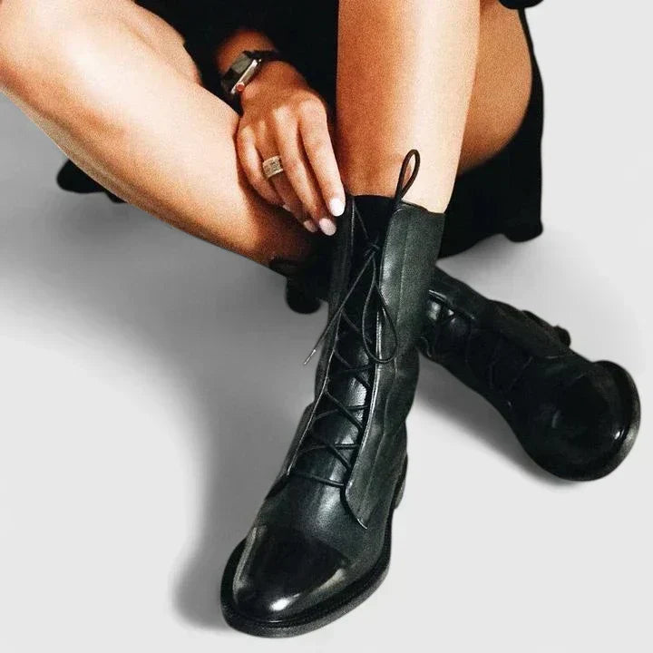 Classic boots in black and brown for women