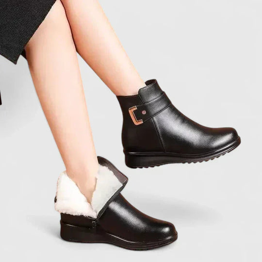 Comfort boots in two black colorways for women