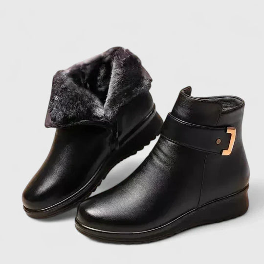 Comfort boots in two black colorways for women