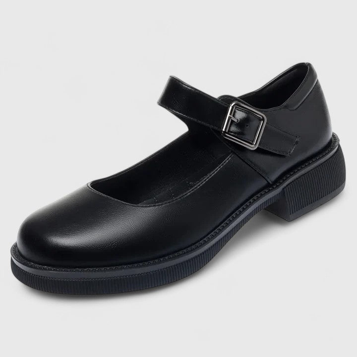 Comfort shoes in black and matte black for women
