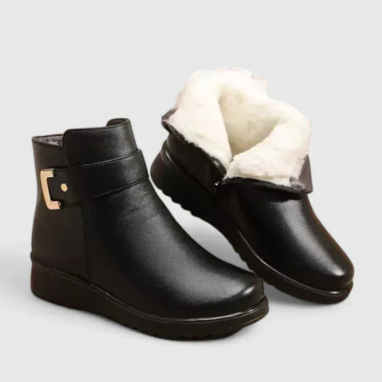 Comfort boots in two black colorways for women