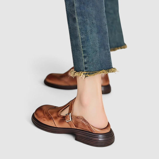 Classic Mary Jane shoes in black and brown for women
