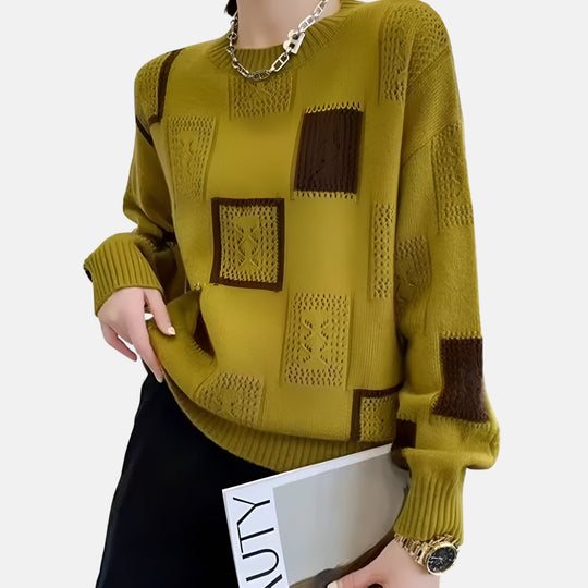 Cozy sweater in white, black and yellow for women