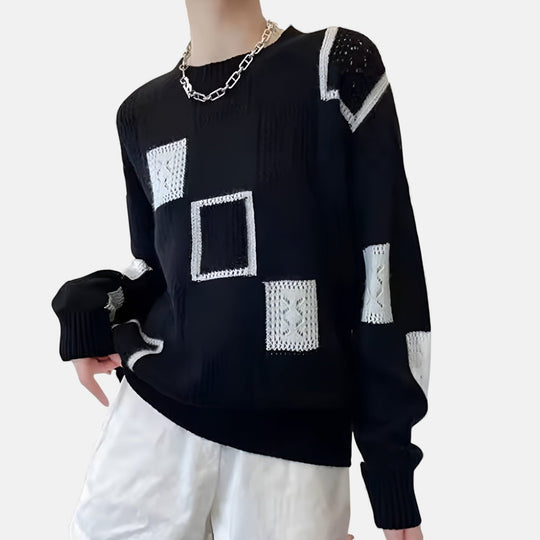 Cozy sweater in white, black and yellow for women