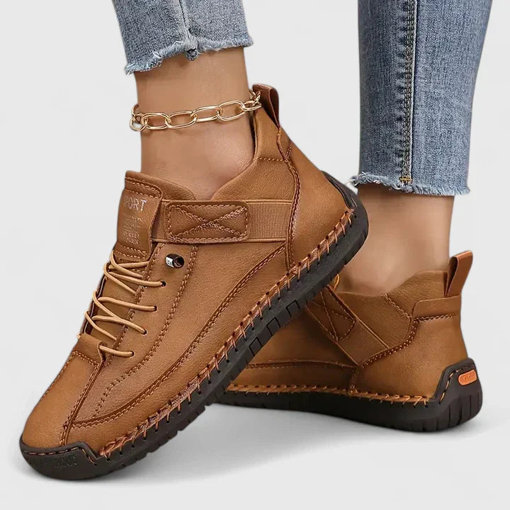 Sneakers in ten colors for women