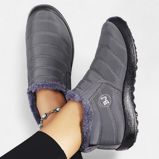 Warm slip-on boots in seven colors for women