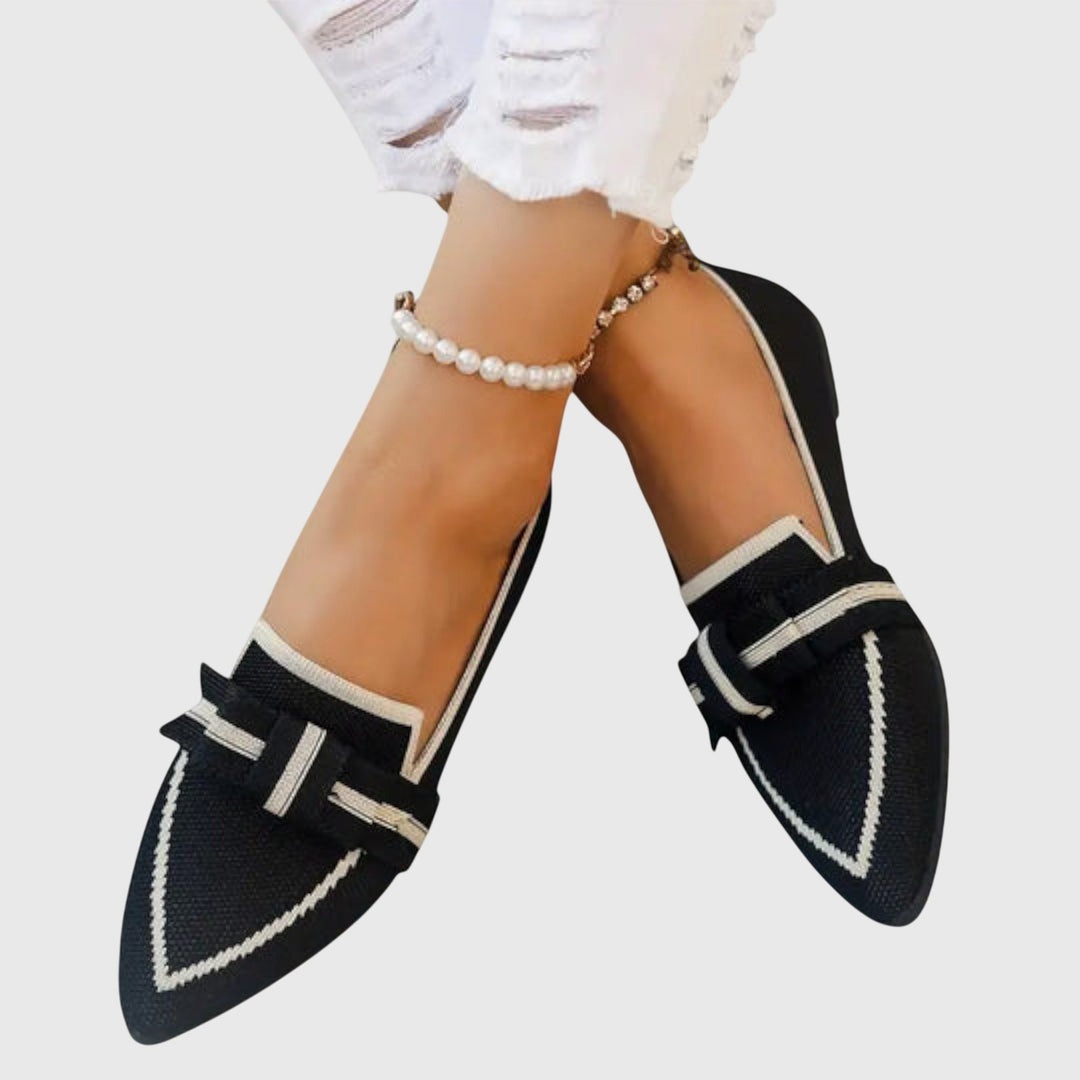 Comfort shoes in black, royal blue and white for women