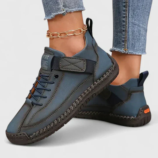 Sneakers in ten colors for women