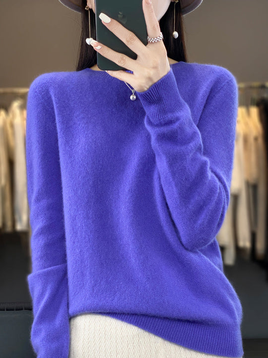 Fine knit sweater in fourteen colors for women
