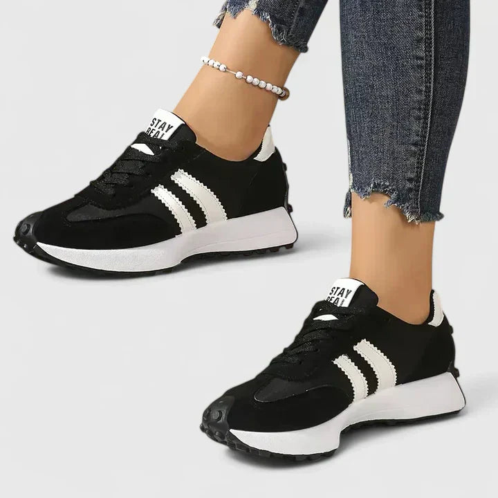 Comfort sneakers in white, green, black and yellow for women
