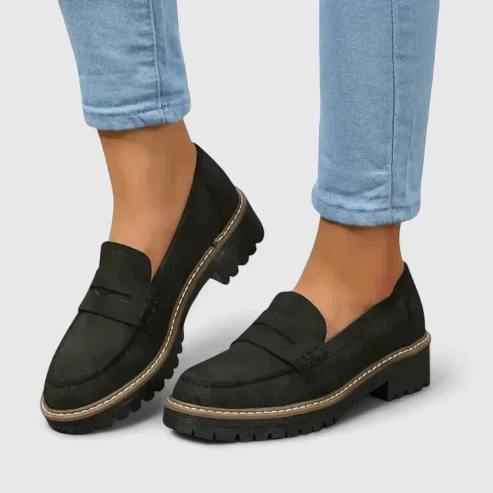 Comfort loafers in six colors for women